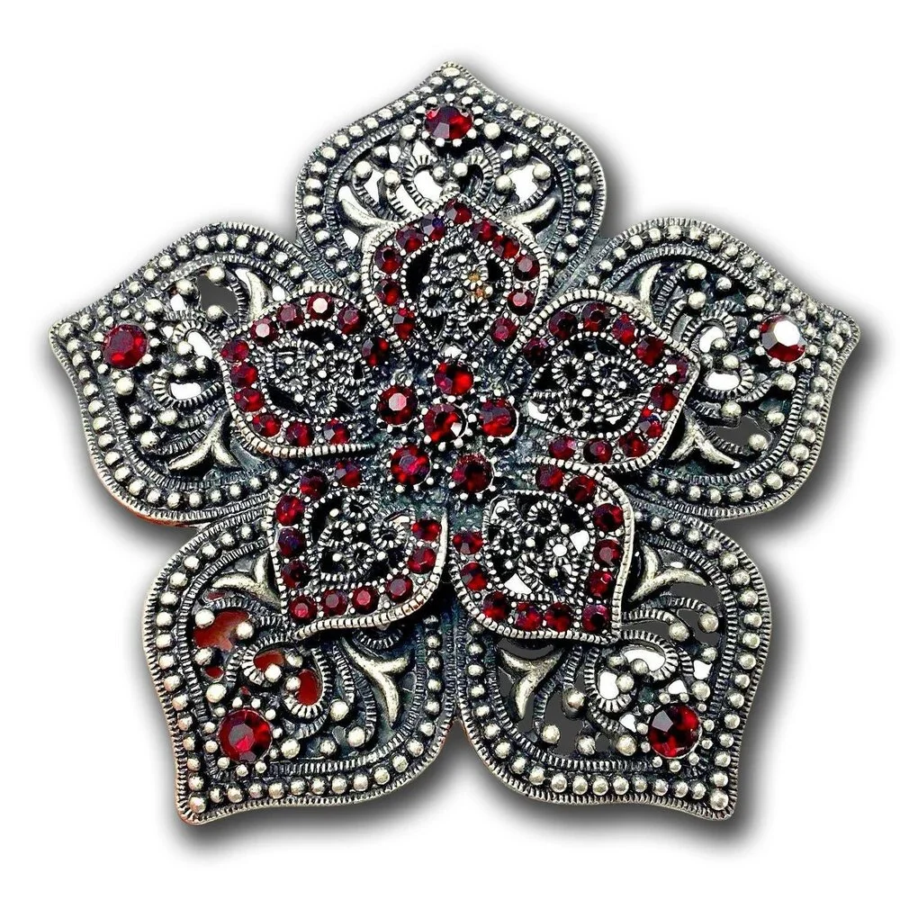 Belt Buckle Women's Star Flower Pedals‎ Double Layer Perforated Red Rhinestones